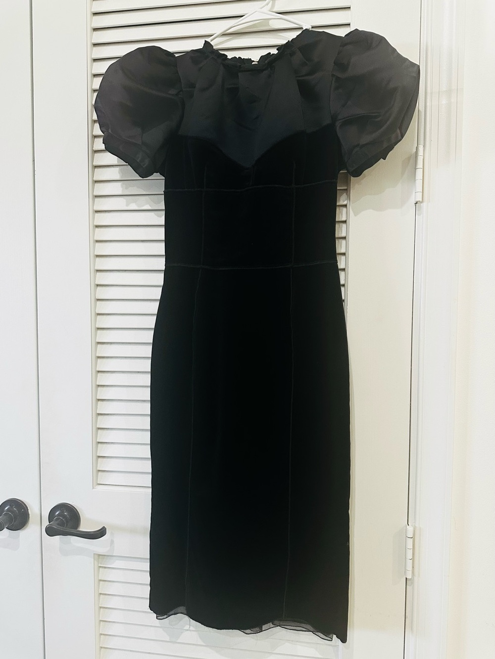 VINTAGE D&G DOLCE & GABBANA Black Velvet & Silk Puff Sleeve Dress - Picture 7 of 7